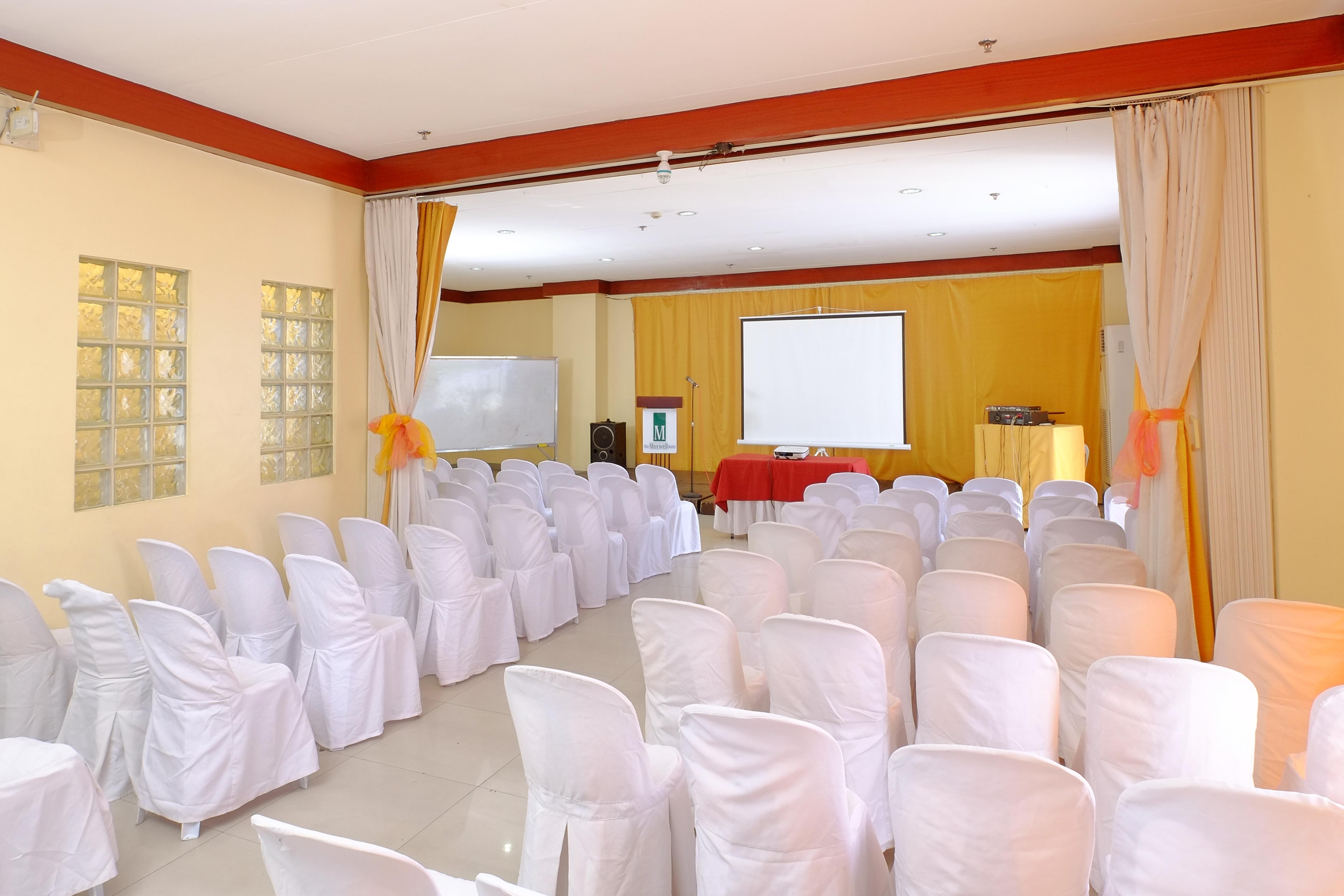 Oyo 187 The Maxwell 3* Cebu
